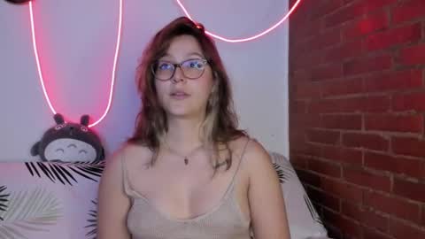 Snapshot of hazelbrownn23 chatting on January 2025 12:59:01 AM Hazel Brown online show from January 2025 12:59:01 AM