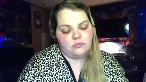 Snapshot of hazeleyez97 chatting on October 2025 06:02:02 AM Hazeleyez97 online show from October 2025 06:02:02 AM