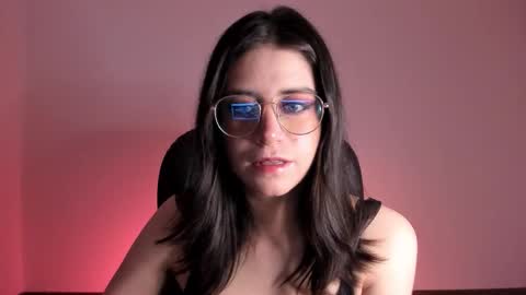 Snapshot of hazelkush00 chatting on October 2025 08:51:02 PM HazelKush online show from October 2025 08:51:02 PM