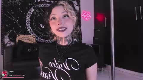 Snapshot of hazellwitch chatting on March 2026 05:09:02 PM Hazell Witch online show from March 2026 05:09:02 PM