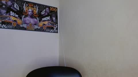 hazlan_420 online show from September 2025 12:26:01 PM