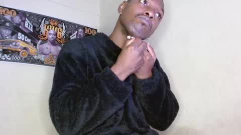 hazlan_420 online show from September 2025 11:37:02 AM