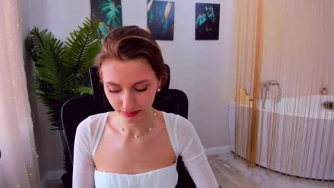 heartedlove_1 online show from February 2025 09:48:01 AM