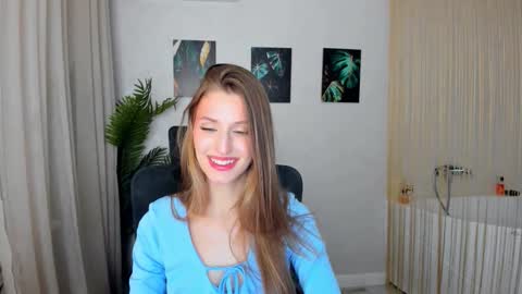 heartedlove_1 online show from November 2025 03:39:01 AM