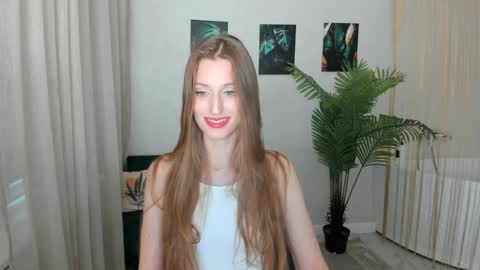 heartedlove_1 online show from May 2026 11:37:01 AM