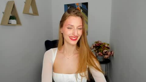 heartedlove_1 online show from May 2026 03:56:01 AM