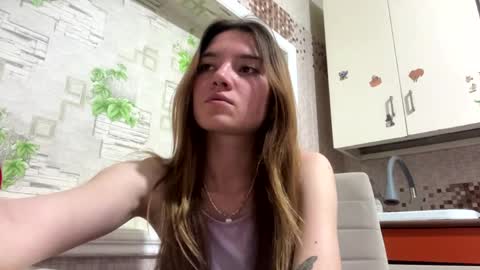 Lili online show from April 2026 03:17:02 PM