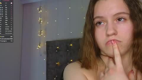 Hi everyone i am Alice pls dont be rude   fav patterns 77  99  111  222  333 online show from March 2025 09:22:01 PM