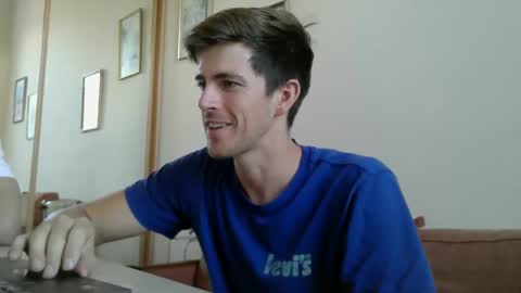 Snapshot of heatsignal chatting on September 2025 11:43:02 AM HeatSignal online show from September 2025 11:43:02 AM