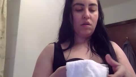 Snapshot of heatwavee chatting on May 2026 02:46:02 PM heatwavee online show from May 2026 02:46:02 PM