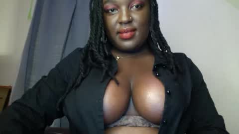 Snapshot of heaven_122 chatting on March 2026 01:25:01 AM Angel online show from March 2026 01:25:01 AM