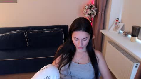 Heaven girl online show from October 2025 01:10:01 PM