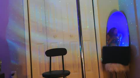 Heavenllyy online show from January 2025 01:56:01 AM