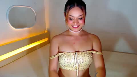 Snapshot of heavenlypleasurexx chatting on February 2025 08:59:02 AM HEAVEN online show from February 2025 08:59:02 AM