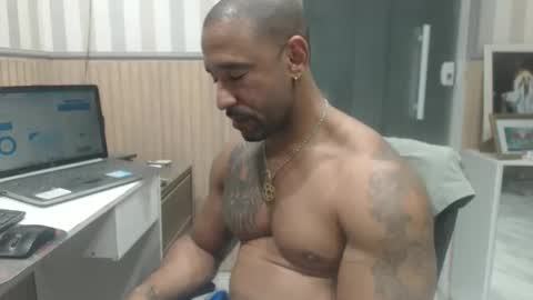 hebertgomes online show from October 2025 10:10:01 PM