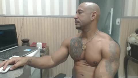 hebertgomes online show from June 2026 08:56:02 PM
