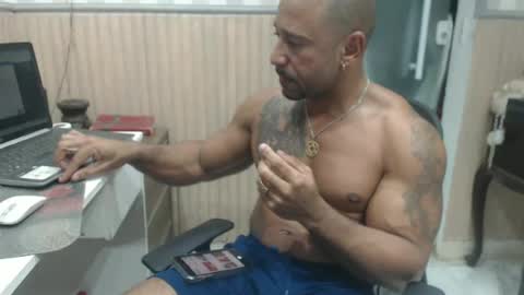 hebertgomes online show from June 2026 02:05:01 AM