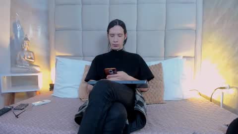 Snapshot of hecate1_ chatting on September 2025 08:03:01 PM Keira Hecate online show from September 2025 08:03:01 PM