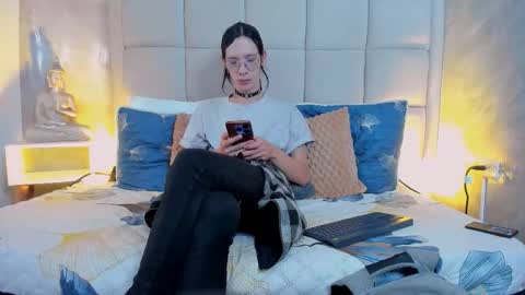 Snapshot of hecate1_ chatting on October 2025 07:56:01 PM Keira Hecate online show from October 2025 07:56:01 PM