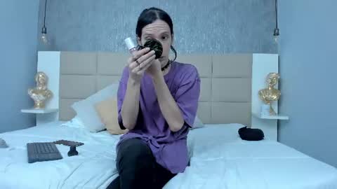 Keira Hecate online show from June 2026 07:12:01 PM