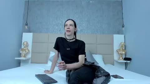 Keira Hecate online show from June 2026 07:05:01 PM