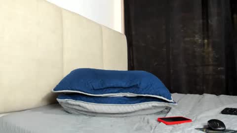  18 online show from September 2025 03:15:01 PM