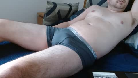 Snapshot of heedtoon chatting on January 2025 02:06:01 PM heedtoon online show from January 2025 02:06:01 PM