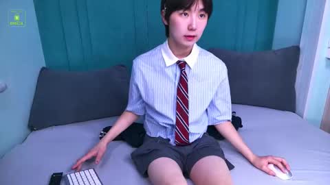 HEEJIN online show from March 2026 03:15:02 PM