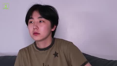 Snapshot of heejinwang chatting on June 2026 04:28:02 AM HEEJIN online show from June 2026 04:28:02 AM