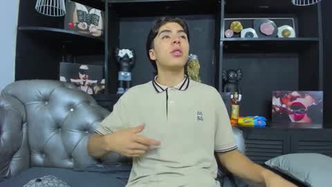 Snapshot of heellboy_ chatting on November 2025 01:26:02 AM heellboy_ online show from November 2025 01:26:02 AM