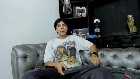 Snapshot of heellboy_ chatting on November 2025 08:08:01 PM heellboy_ online show from November 2025 08:08:01 PM