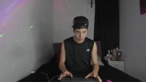 heellboy_ online show from April 2026 06:20:01 AM