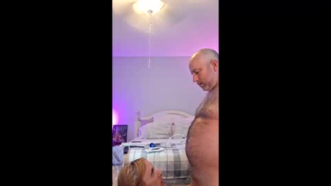 heelsstayon44 online show from April 2026 08:18:01 PM