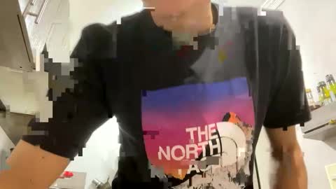 Snapshot of hefesto_69 chatting on December 2024 06:15:01 PM hefesto_69 online show from December 2024 06:15:01 PM