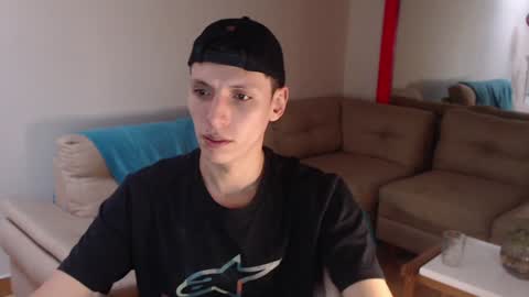 Snapshot of hefesto_69 chatting on January 2025 09:47:01 PM hefesto_69 online show from January 2025 09:47:01 PM