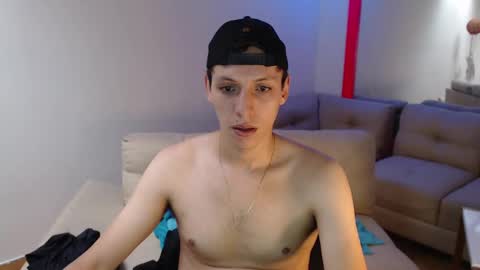 Snapshot of hefesto_69 chatting on February 2025 06:55:02 PM hefesto_69 online show from February 2025 06:55:02 PM