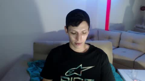 Snapshot of hefesto_69 chatting on March 2025 02:15:02 AM hefesto_69 online show from March 2025 02:15:02 AM