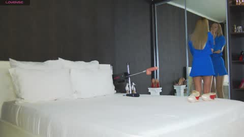 Helen online show from November 2025 06:07:02 AM