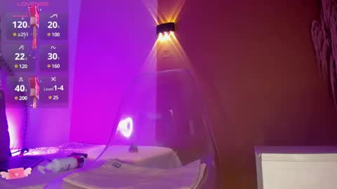 Snapshot of heicel_ chatting on December 2024 09:52:01 PM Heicel online show from December 2024 09:52:01 PM