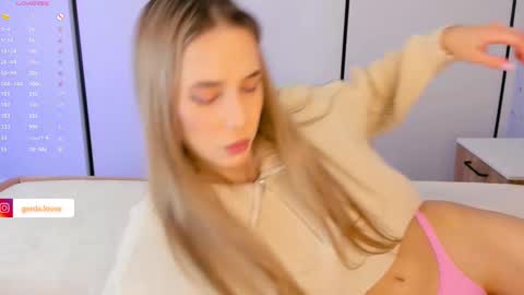 Heida online show from February 2025 05:08:01 AM