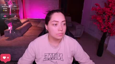 Heidy online show from April 2026 03:20:01 AM