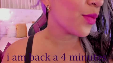 Snapshot of heidyblue chatting on January 2025 02:19:01 PM online show from January 2025 02:19:01 PM