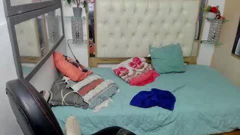 Snapshot of heiker_ chatting on October 2025 02:53:02 AM heiker_ online show from October 2025 02:53:02 AM