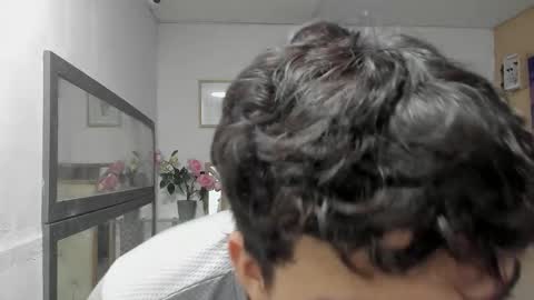 Snapshot of heiker_ chatting on October 2025 02:53:01 AM heiker_ online show from October 2025 02:53:01 AM