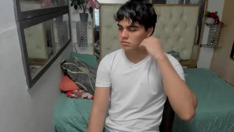 Snapshot of heiker_ chatting on October 2025 03:18:02 AM heiker_ online show from October 2025 03:18:02 AM