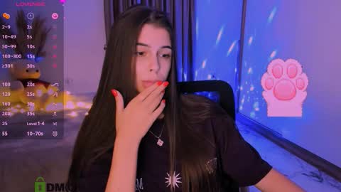 Snapshot of heileymeow chatting on October 2025 09:04:01 PM Heiley online show from October 2025 09:04:01 PM