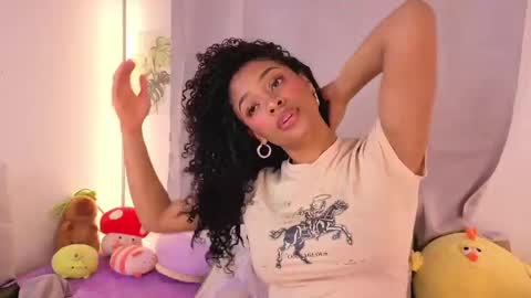 Snapshot of heily_fox chatting on May 2026 06:21:02 AM HEILY online show from May 2026 06:21:02 AM