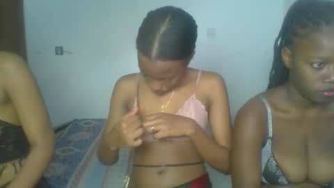 heilybunny online show from April 2026 08:23:01 AM