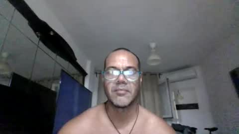 Snapshot of heistt chatting on October 2025 11:24:01 PM Heist Stein online show from October 2025 11:24:01 PM