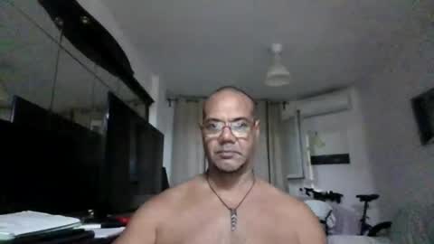 Snapshot of heistt chatting on October 2025 09:23:01 PM Heist Stein online show from October 2025 09:23:01 PM